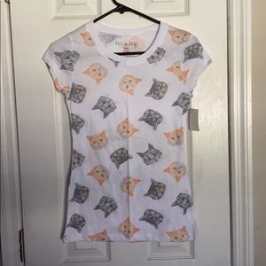 a cat T-shirt.